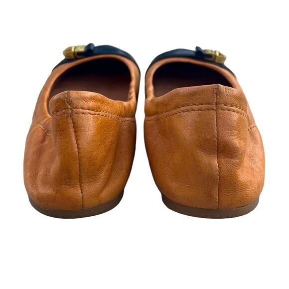 Coach Delphine Round Toe Ballet Flat in Black/Tan Leather Gently Used w/Box Sz 7 - Picture 9 of 10